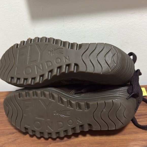 NWT Fly London Yada Brown Suede Ankle Boot, Back Lace, Platform Wedge. Size 10 - Picture 7 of 9